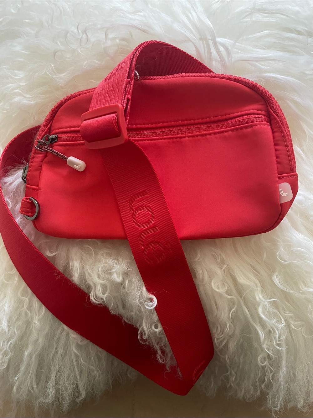 ❤️LOLE Belt Bag Crossbody - Picture 2 of 12